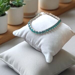 Elegant Gold and Green Women's Tennis Bracelet